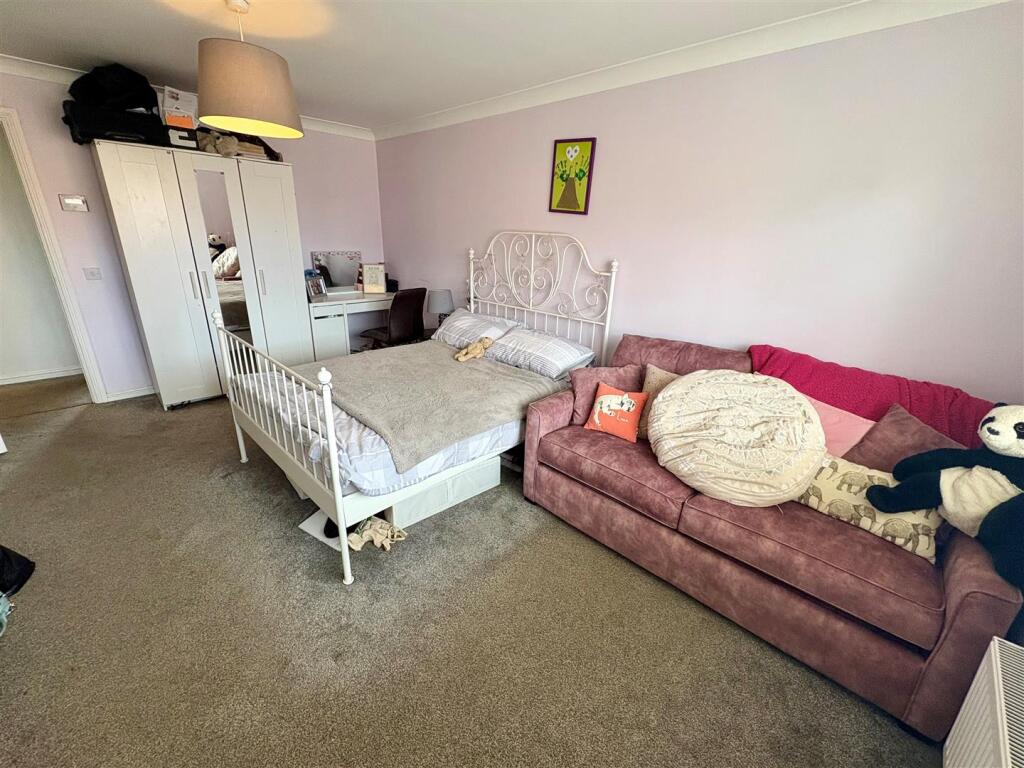 Additional image 12 of Burnleys Mill Road, Gomersal, Cleckheaton