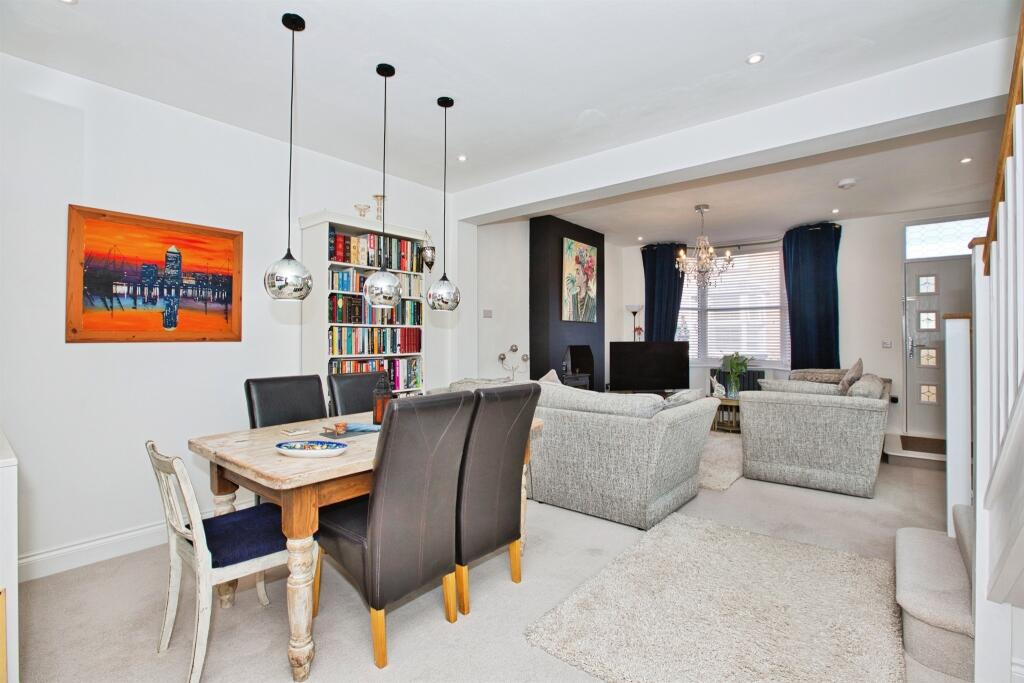 Additional image 4 of Camborne Place, YEOVIL