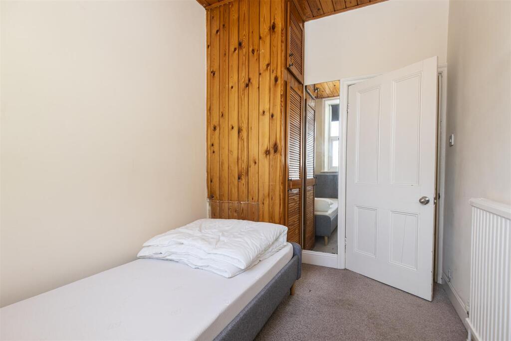 Additional image 24 of Whitcliffe Road, Cleckheaton