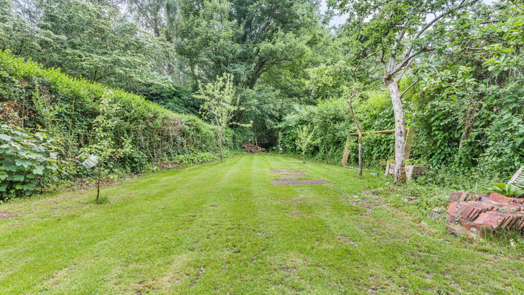 Additional image 32 of Hartopp Road, Four Oaks Park