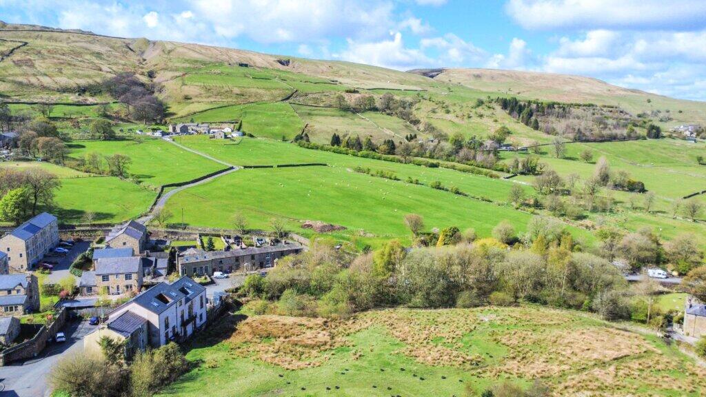 Additional image 56 of Barnside, St Georges Terrace, Cowpe Road, Rossendale