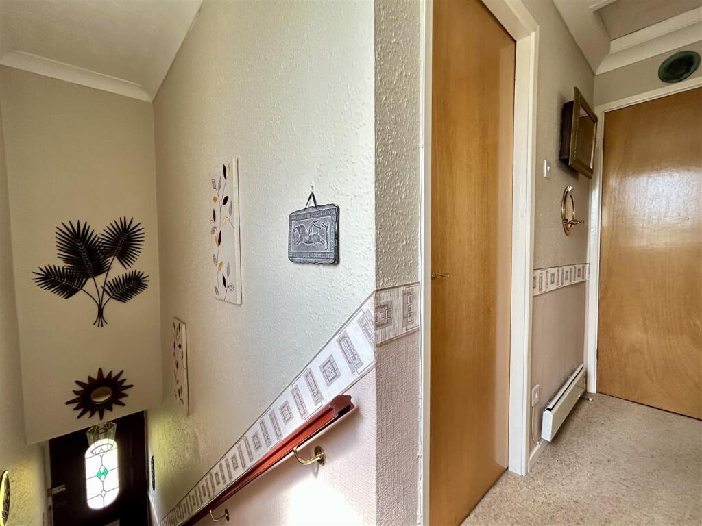 Additional image 16 of Hamilton Avenue, Halesowen