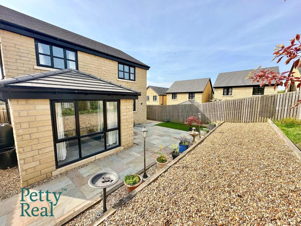 Additional image 28 of Towler Drive, Colne