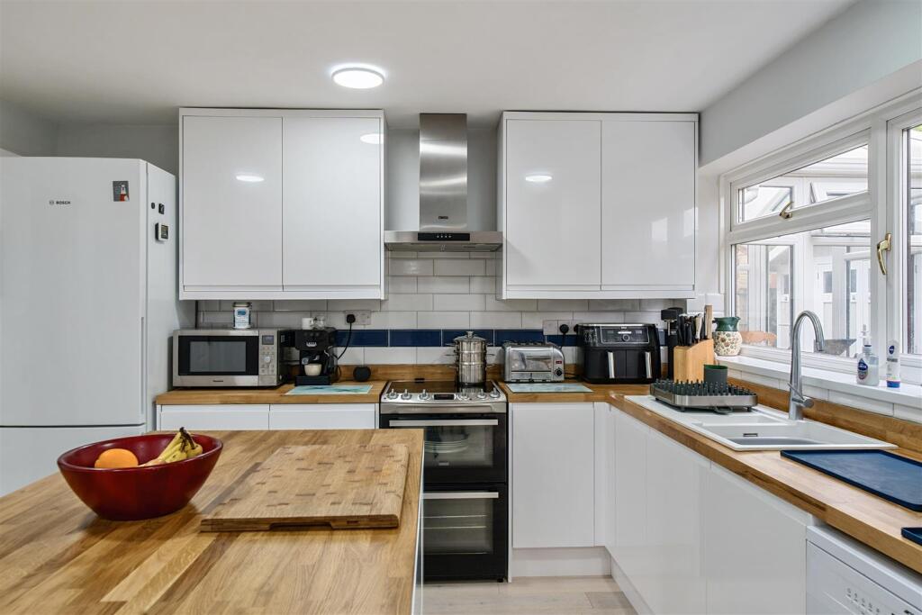 Additional image 6 of St. James Park, Yeovil