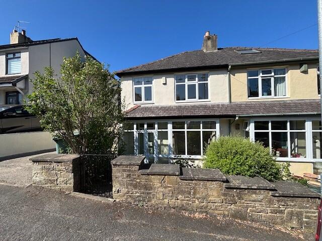 Nab Wood Crescent, Shipley, BD18