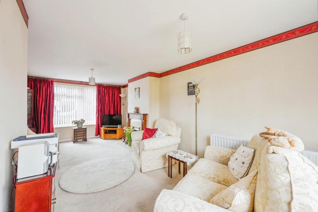 Additional image 11 of Mildenhall, Tamworth