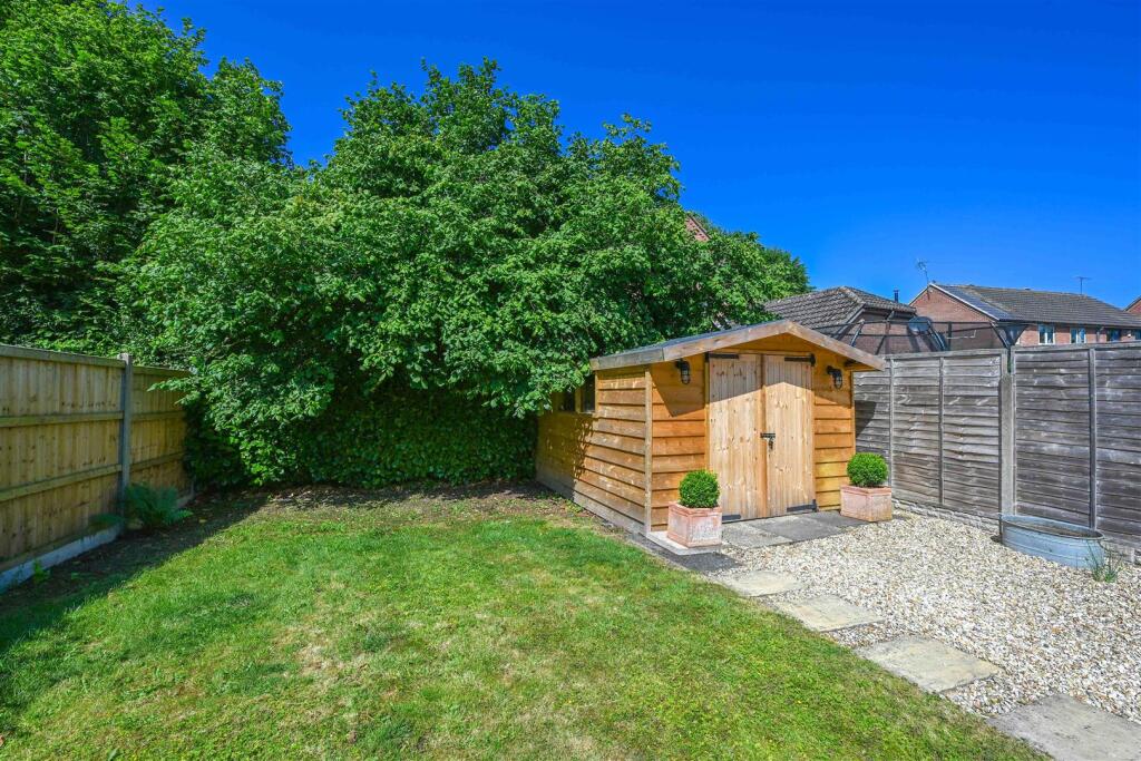 Additional image 19 of Meadow Road, Henley-In-Arden