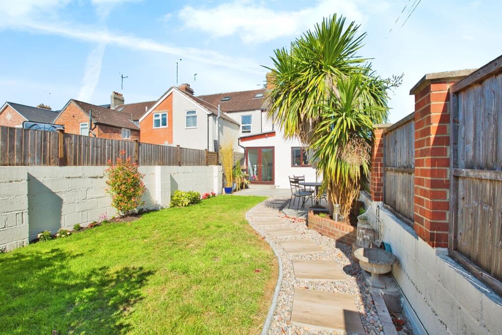 Additional image 17 of Camborne Place, YEOVIL