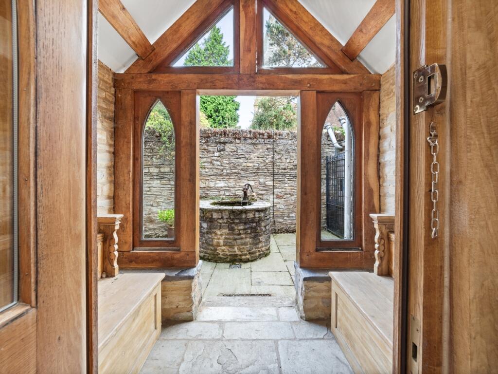 Additional image 18 of Church Bank, Alcester, B49