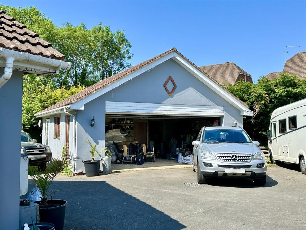 Additional image 12 of Birchfield Road, Headless Cross