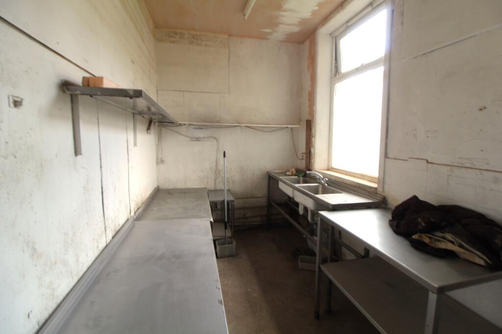 房产图片 6 - 曼彻斯特路，（商铺），尼尔森，BB9