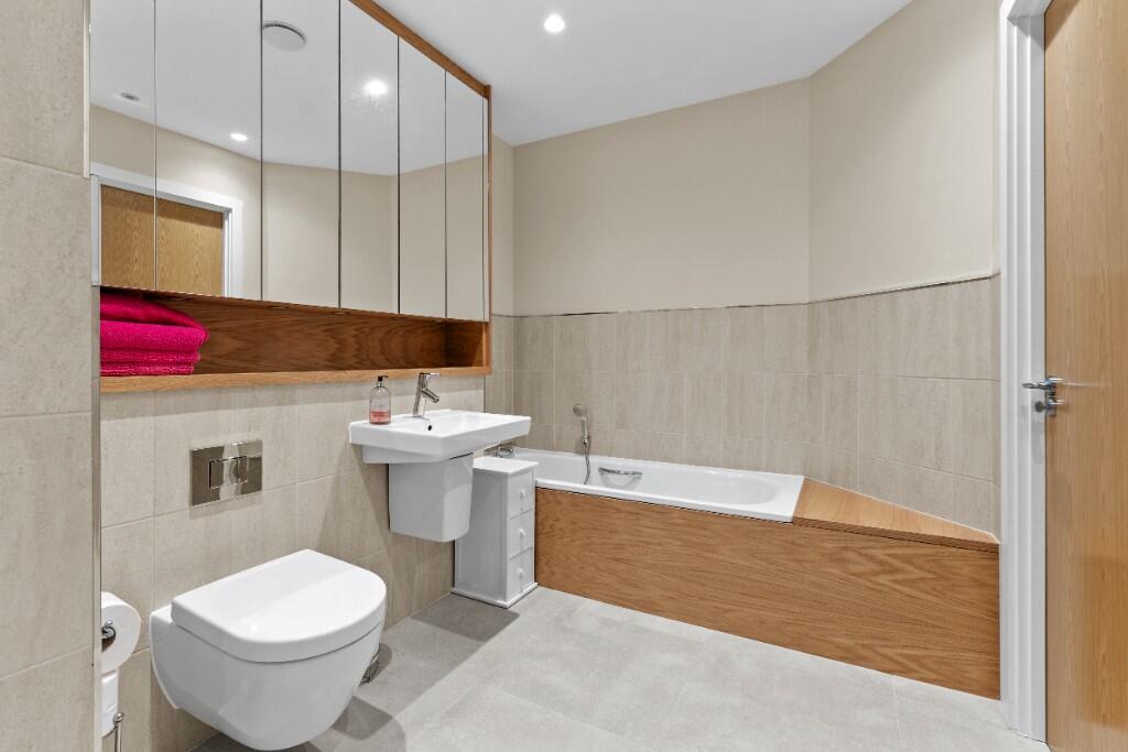 Additional image 28 of 7 Austin House, Woodland Drive, Great Alne  B49