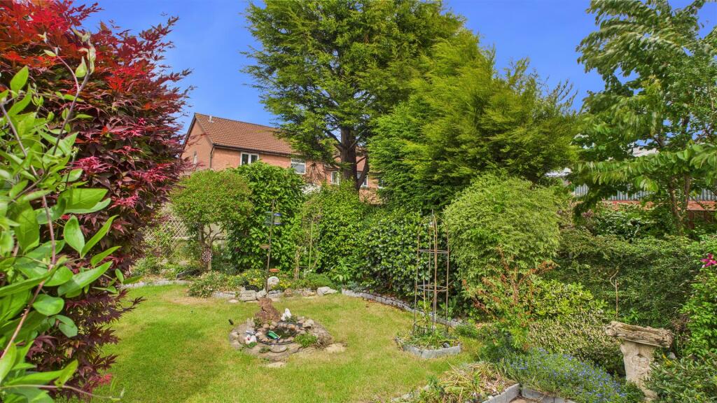 Additional image 9 of Lench Close, Halesowen