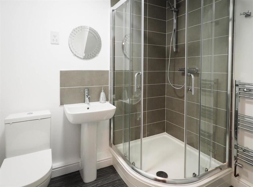 Additional image 7 of Farm Close, Solihull