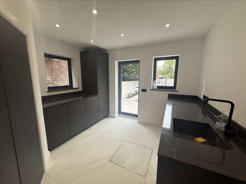 Additional image 9 of Whitefields Road, Solihull