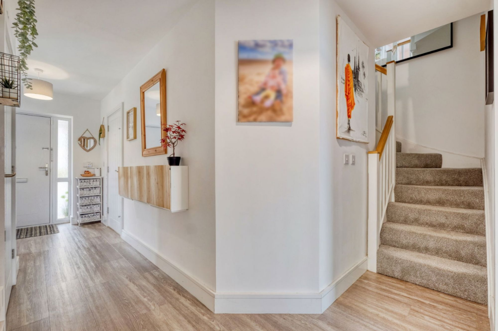 Additional image 9 of Arrow Drive, Cofton Hackett, B45