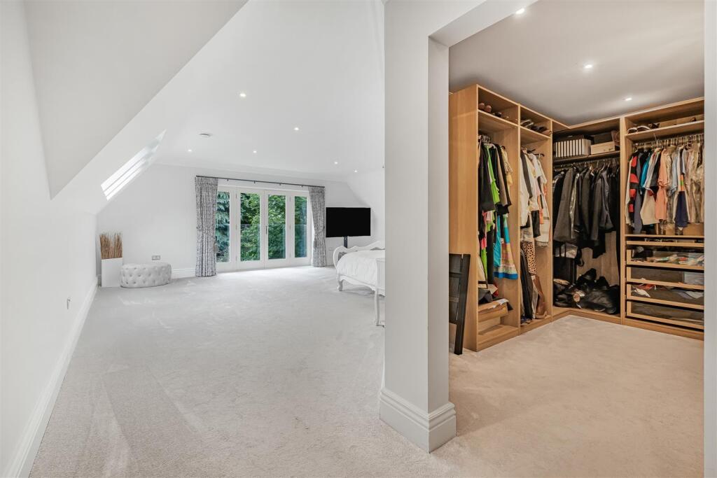 Additional image 28 of Hartopp Road, Four Oaks Park