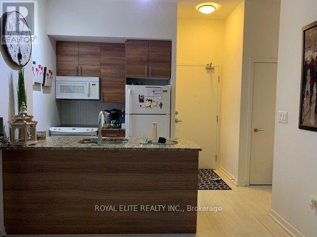 106 - 70 FOREST MANOR ROAD|Toronto (Henry Farm), Ontario M2J1M6