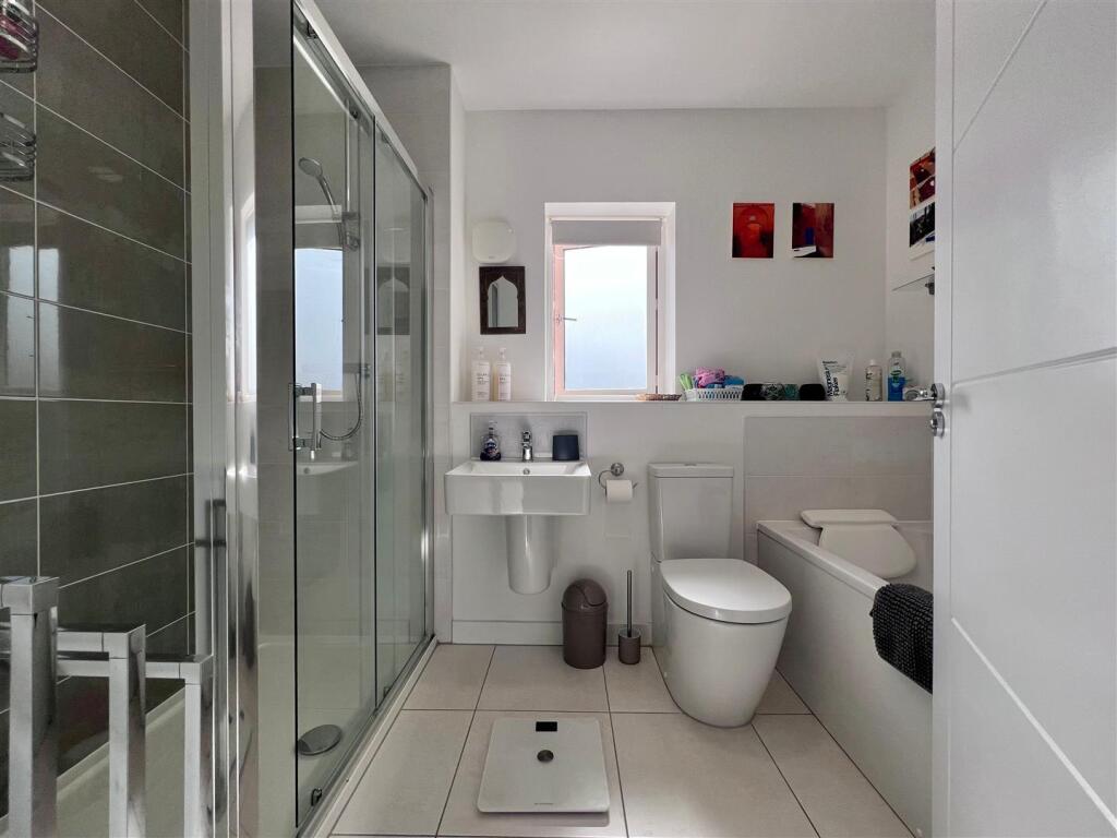 Additional image 21 of Damson Way, Bidford-On-Avon, Alcester