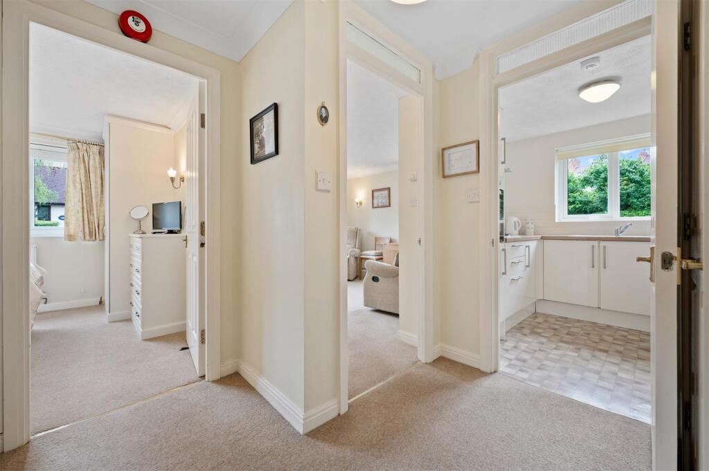 Additional image 4 of Chestnut Walk, Henley-In-Arden