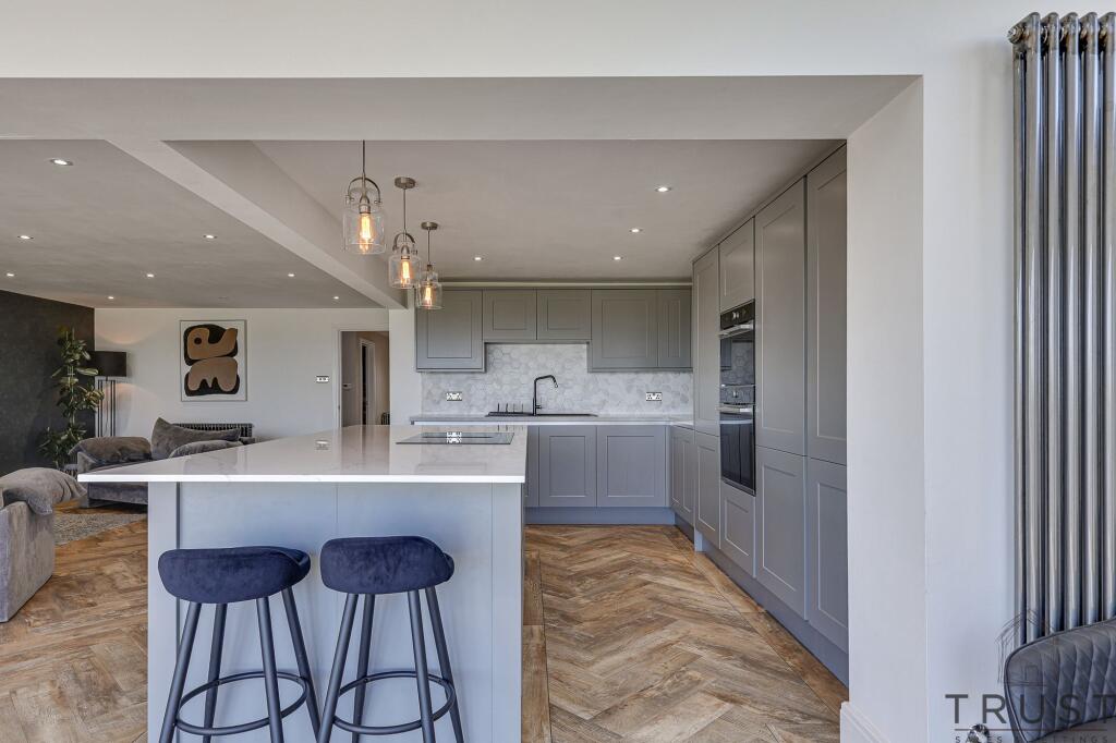 Additional image 14 of Wakefield Road, Drighlington, BD11