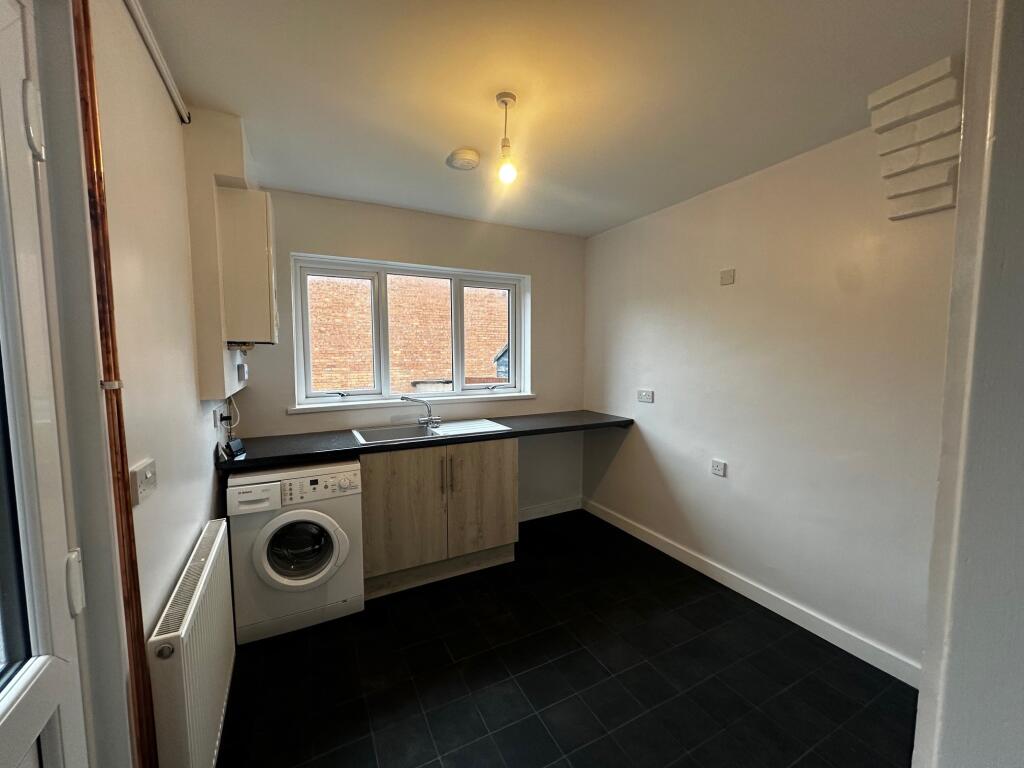 Additional image 4 of Yeovil