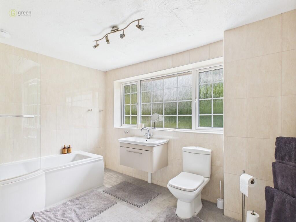 Additional image 12 of Essex Road, Four Oaks