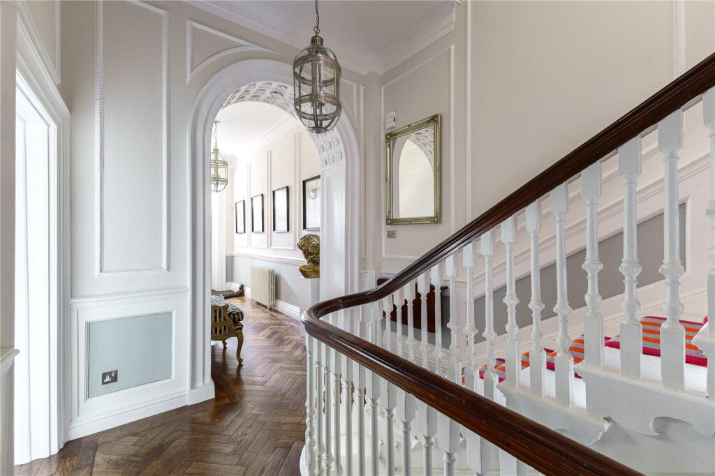 Additional image 32 of Queen Square, Bath, Somerset, BA1