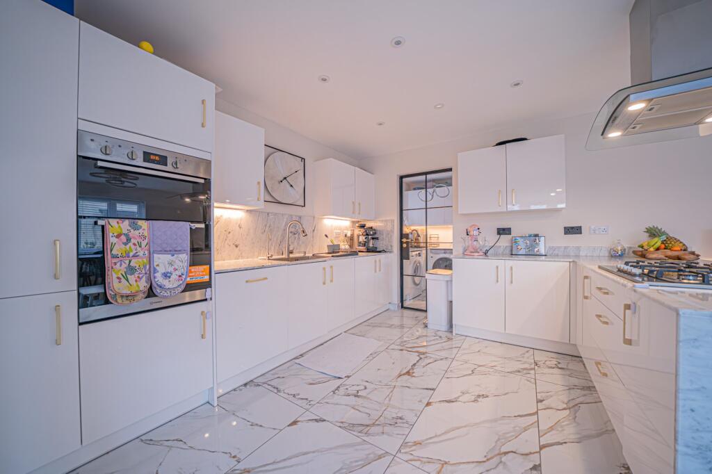 Additional image 27 of Magnolia Drive, Blythe Valley Park, B90