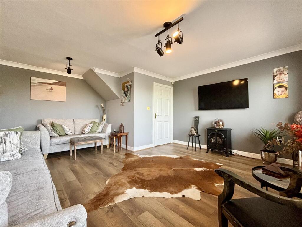 Additional image 3 of Whitemoor Way, Denholme Gate, Bradford