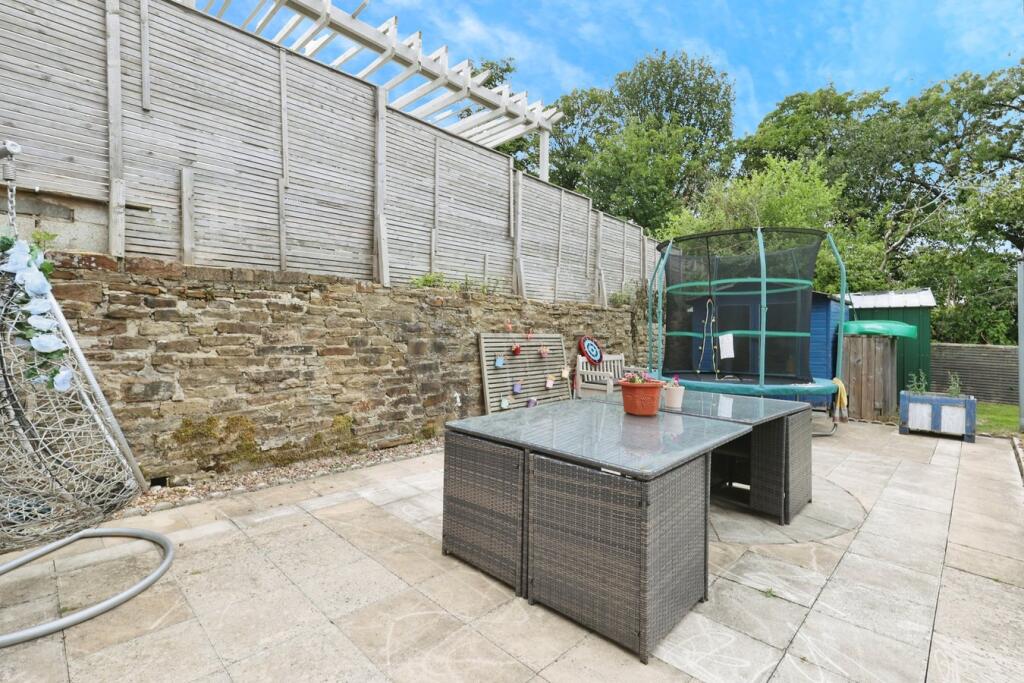 Additional image 33 of New Close Road, Shipley, BD18