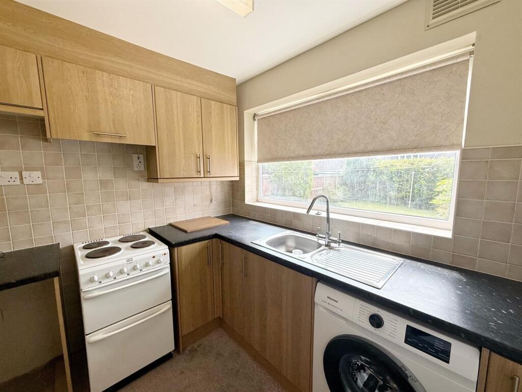 Additional image 8 of Walcot Close, Four Oaks, Sutton Coldfield