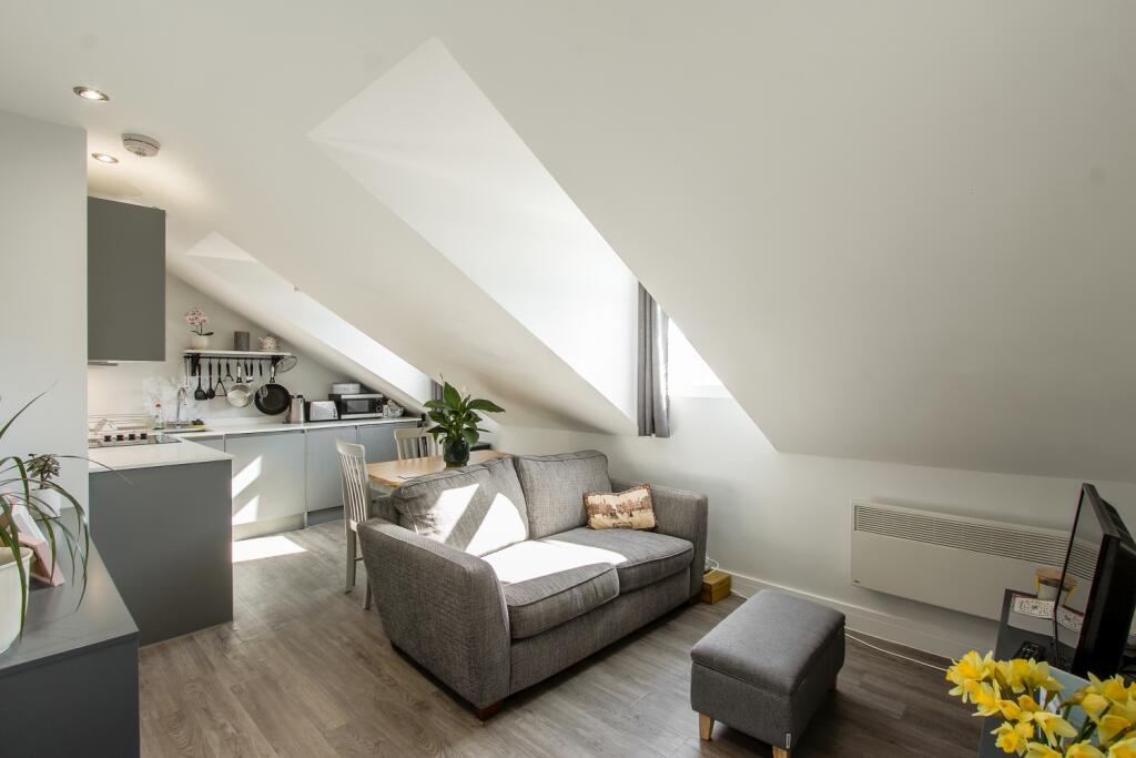 Additional image 9 of Flat 7 Central House, Church Street, Yeovil