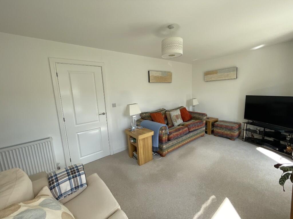 Additional image 8 of Canal Close, Bradford, West Yorkshire, BD10