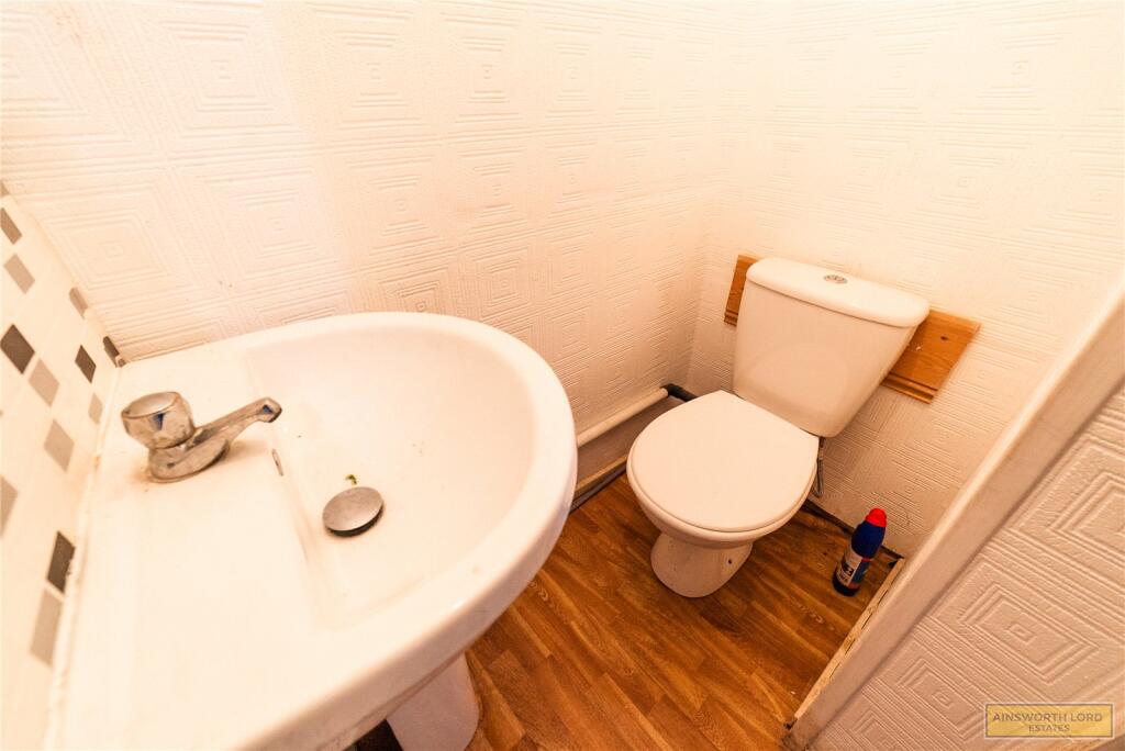 Additional image 7 of ***Blackburn Road, Darwen, Lancashire, BB3