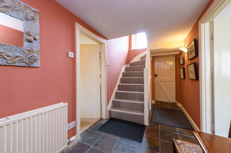 Additional image 22 of Holt