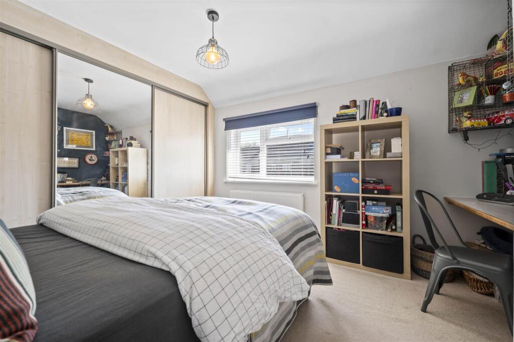 Additional image 15 of Meadow Road, Henley-In-Arden