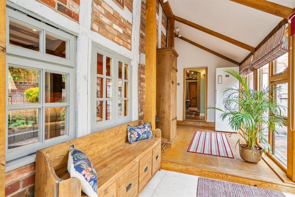 Additional image 7 of Freeman House, 239 High Street, Henley-In-Arden