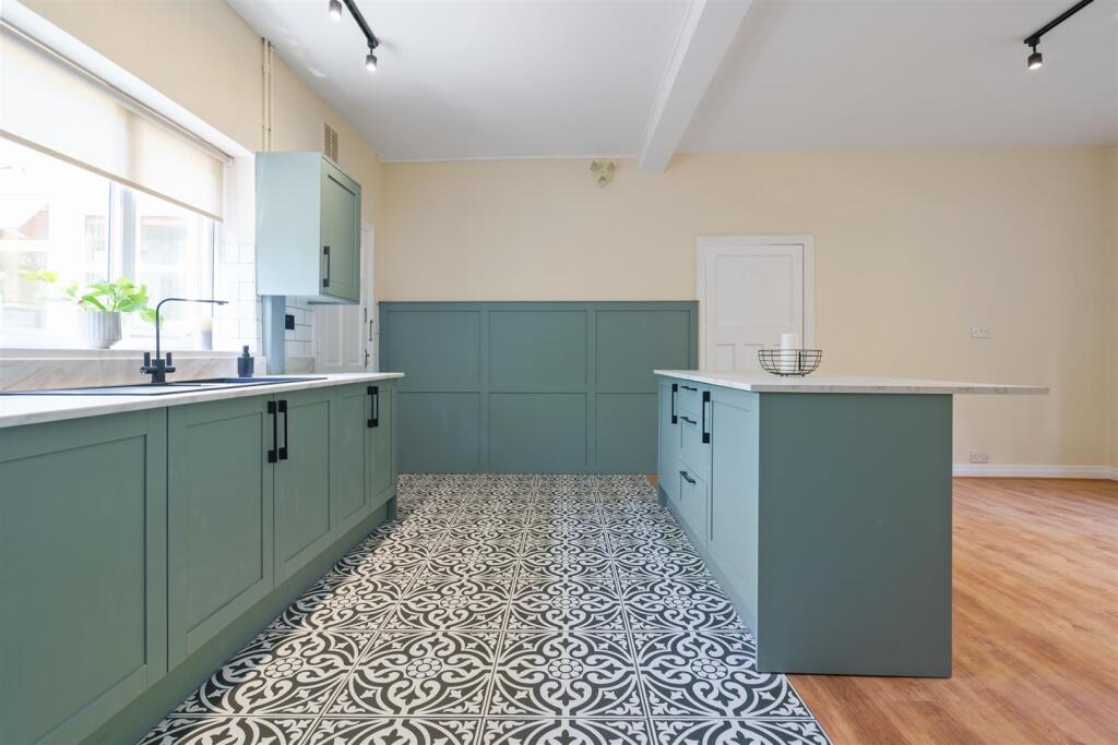 Additional image 31 of Warwick Road, Solihull