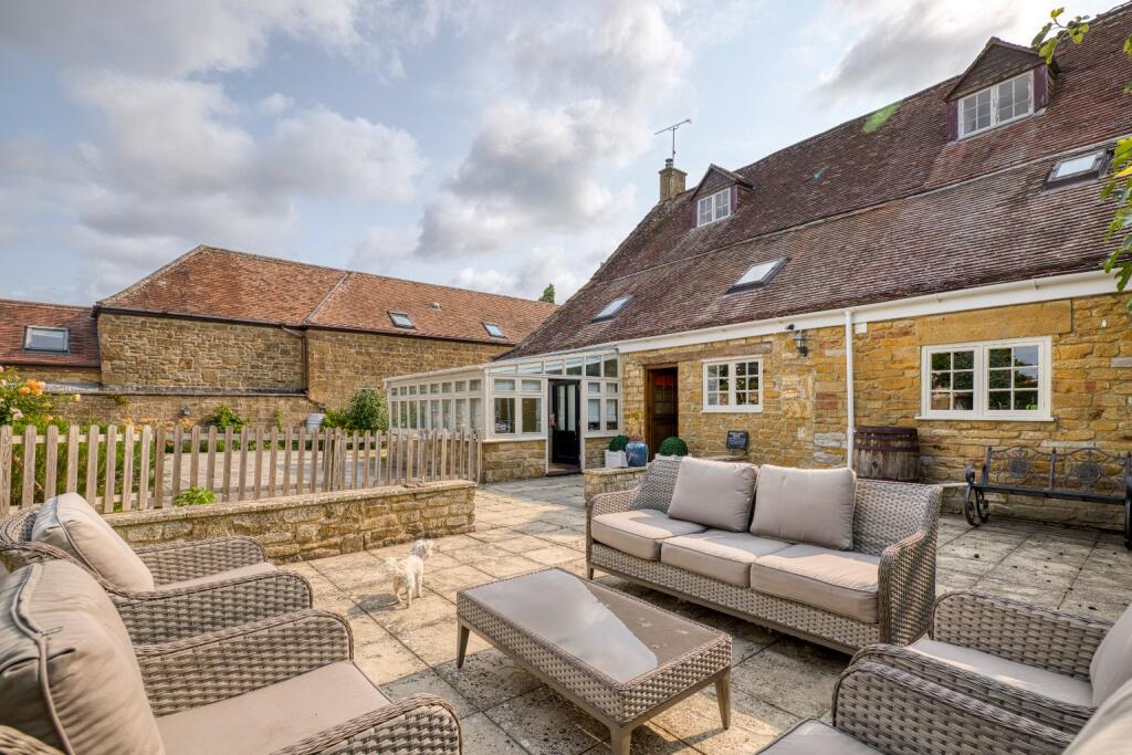 Additional image 26 of 30 Vicarage Street, Tintinhull, Yeovil, Somerset, BA22