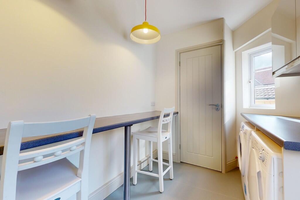 Additional image 8 of Colmer Road, Yeovil