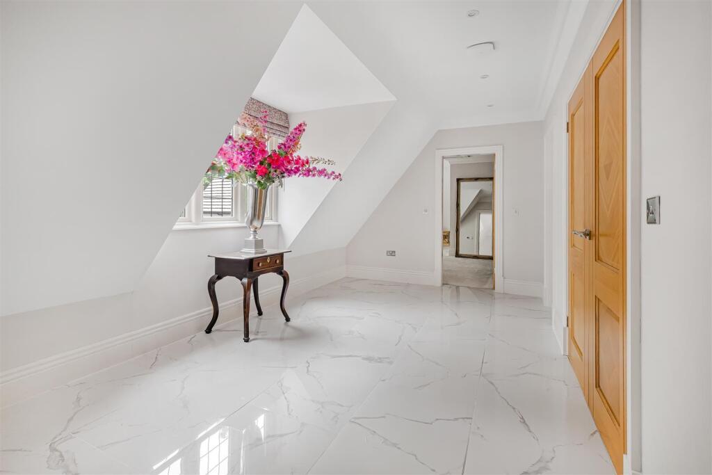 Additional image 36 of Hartopp Road, Four Oaks Park