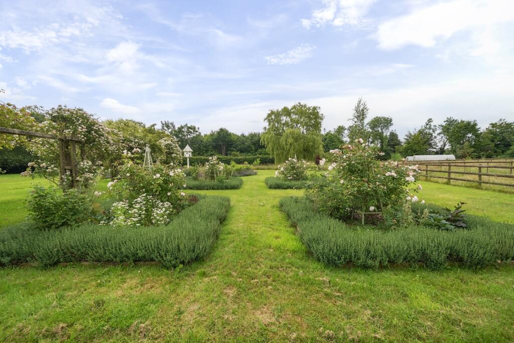 Additional image 32 of West Cranmore