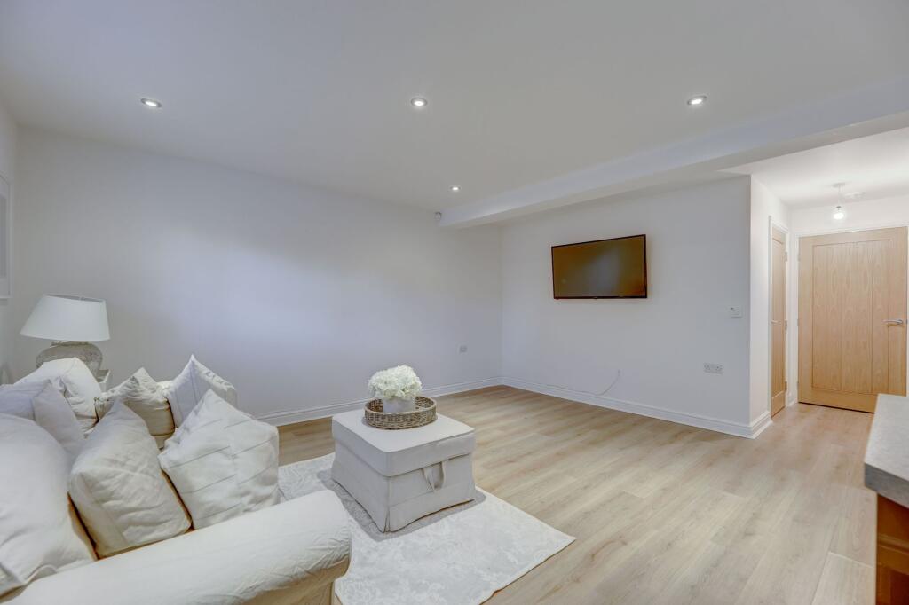 Additional image 6 of Station Road, Knowle, B93