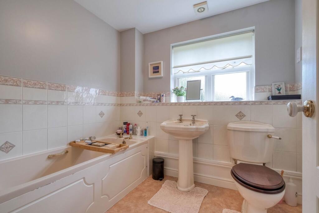 Additional image 19 of Whitford Gardens, Bromsgrove, B61