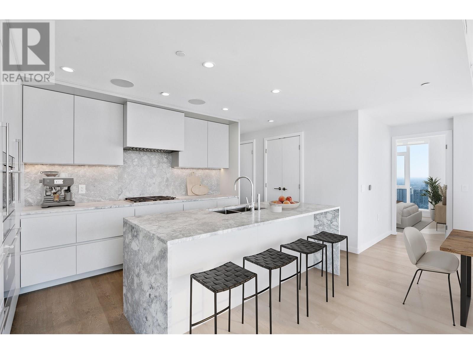 2106 7433 CAMBIE STREET|Vancouver, British Columbia V6P0J8