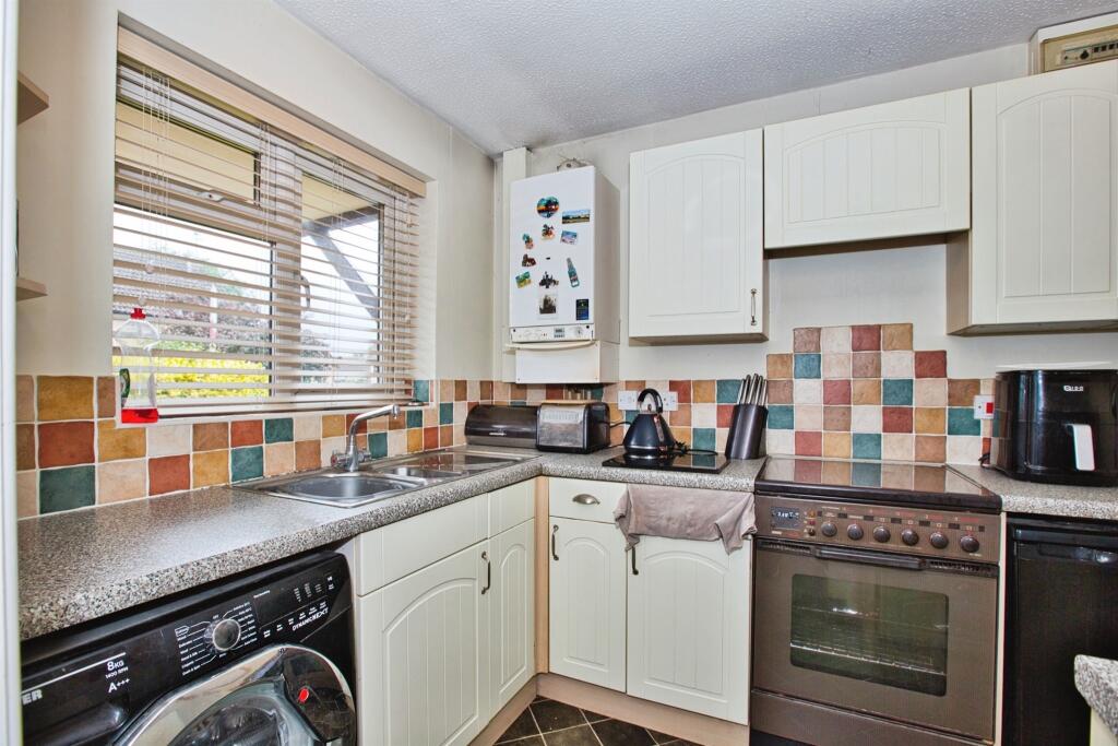 Additional image 18 of Trellech Court, Yeovil