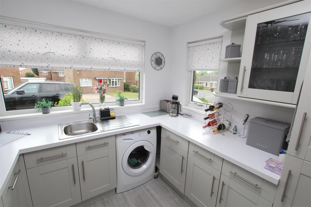 Additional image 6 of Santa Monica Grove, Idle, Bradford