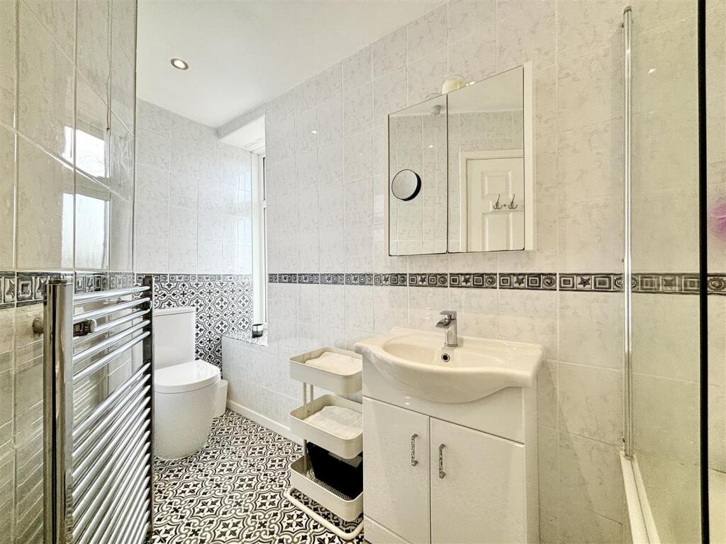 Additional image 15 of Evelyn Terrace, Queensbury, Bradford