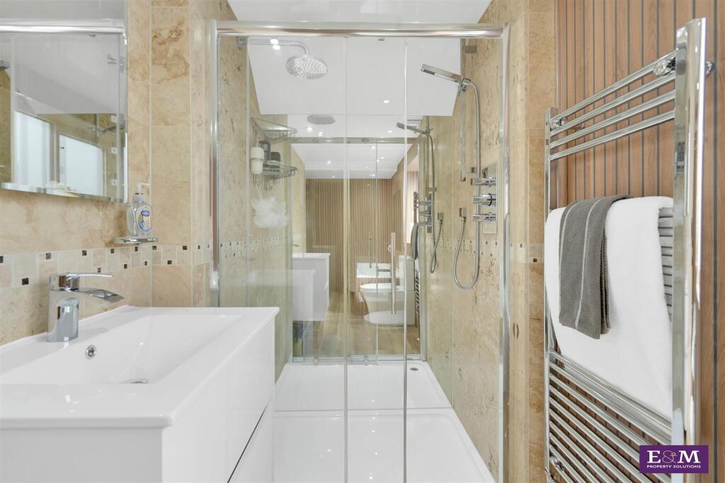 Additional image 16 of Kings Drive, Padiham